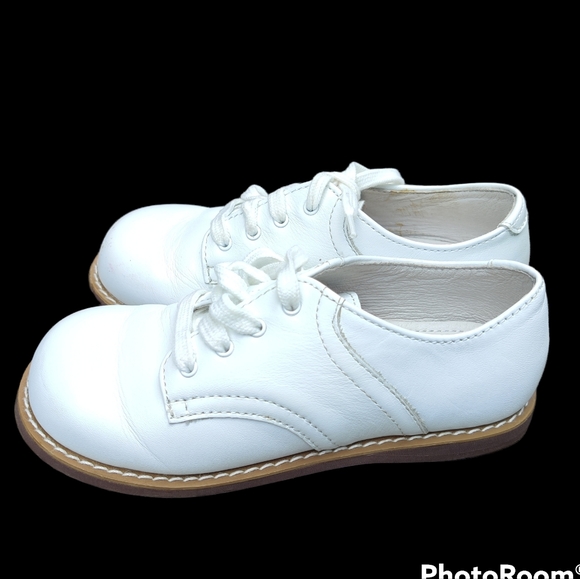 Willits Other - Boys Willit's Chris Saddle White Leather Dress Shoes